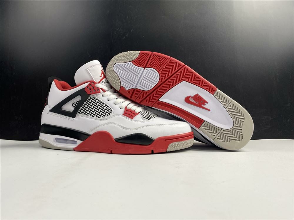 AJ4FireRed_2020_ShoesSneakers_72518a7c-1008-467b-b4c7-6611e74cc59c