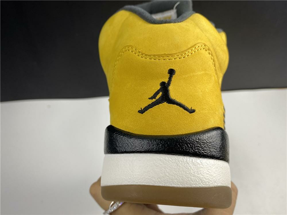 AJ5RetroTokyoT23ShoesSneakers_16