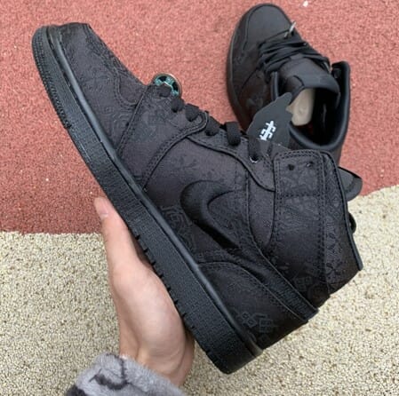 Air Jordan 1 Mid Black Silk
