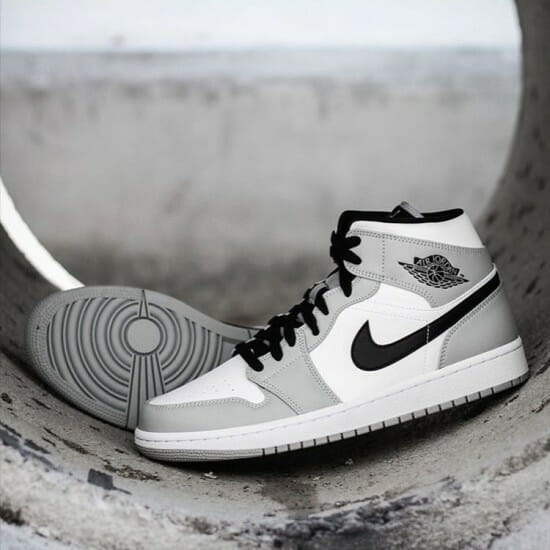Air Jordan 1 Mid Light Smoke Grey Light Smoke GreyBlack-White 554724 092 MensWomens AJ1 Jordan Sneakers (4)-550x550