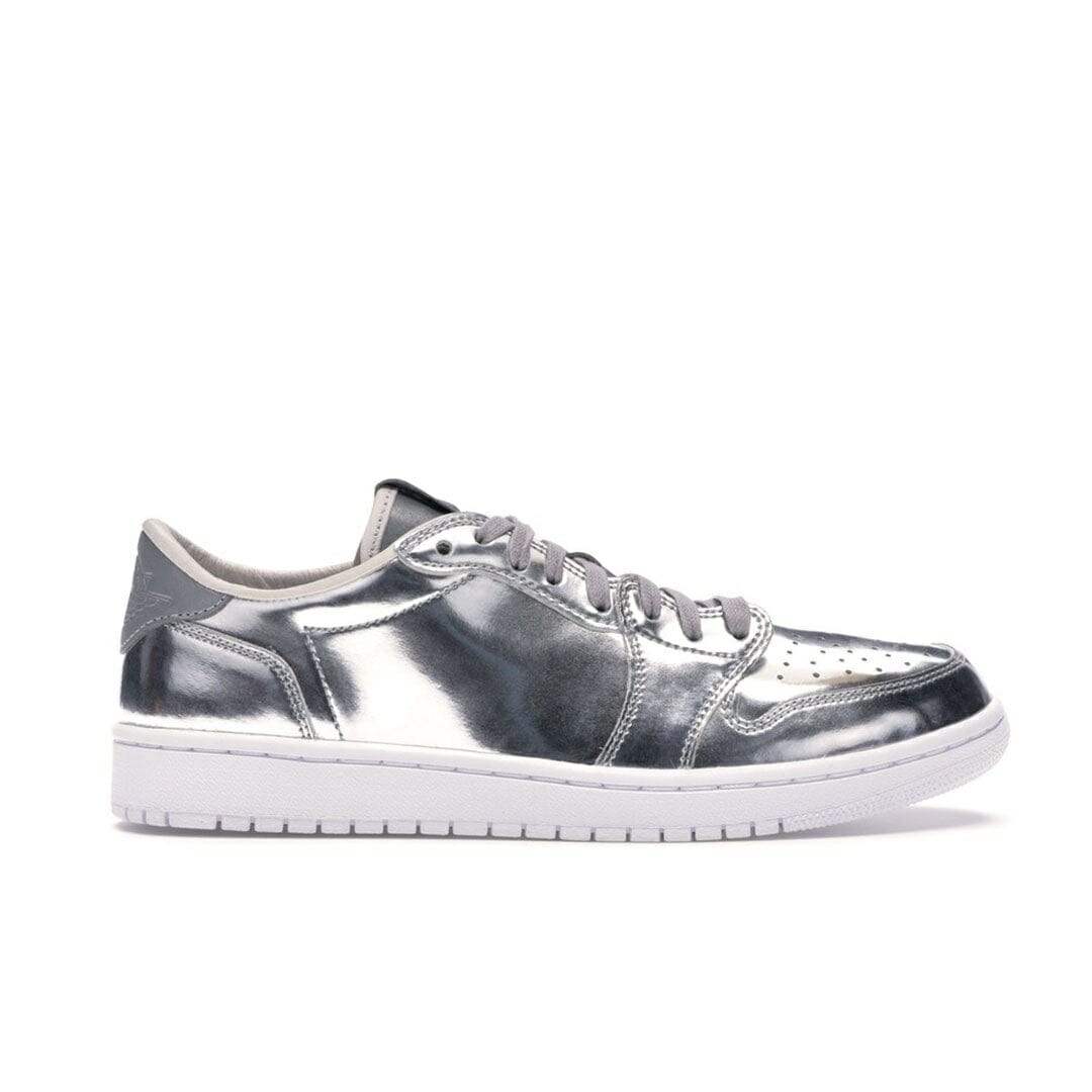 Air Jordan 1 Retro Low Pinnacle Metallic Silver