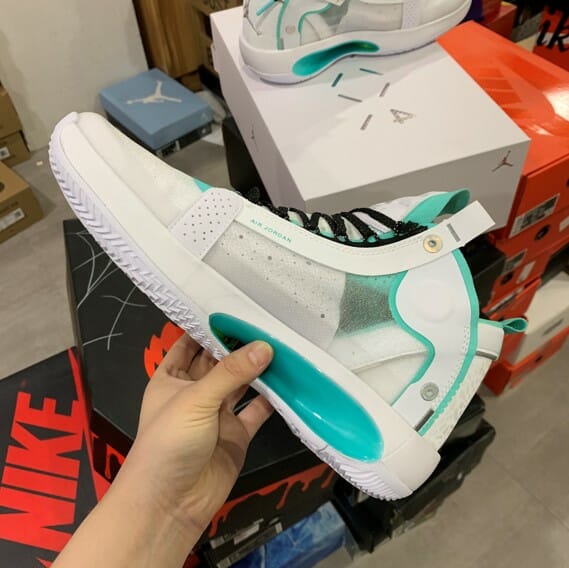 Air Jordan 34 Leopard White Mint
