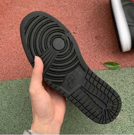 Air Jordan 1 Black Satin Air Jordan 1 Black Satin