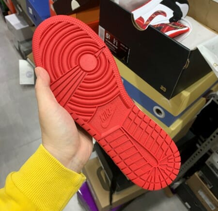 Air Jordan 1 Mid Christmas Red Plaid Air Jordan 1 Mid Christmas Red Plaid
