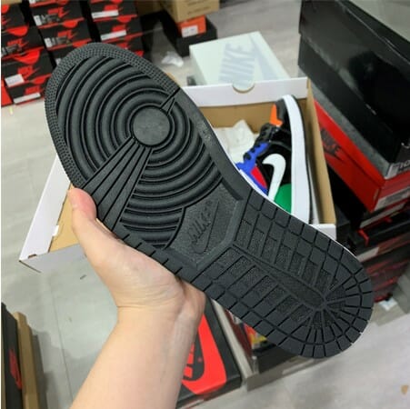 Air Jordan 1 Mid Game Time Patent Leather Iridescent Air Jordan 1 Mid Game Time Patent Leather Iridescent