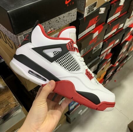 Air Jordan 4 “ Fire Red”