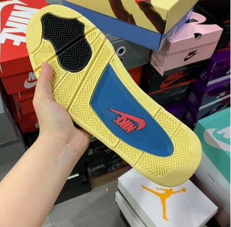 Air Jordan 4 Cavaliers Air Jordan 4 Cavaliers
