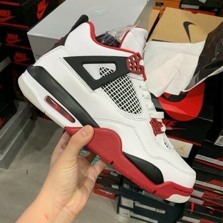 Air Jordan 4 Fire Red