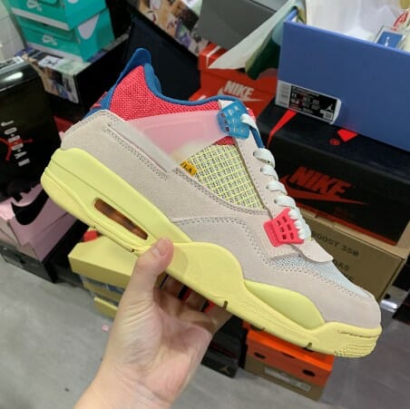Air Jordan 4 Guava Ice
