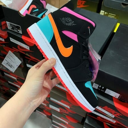 Air Jordan 1 Mid GS 3M Reflective Color