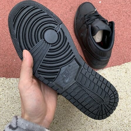 Air Jordan 1 Mid Black Silk Air Jordan 1 Mid Black Silk