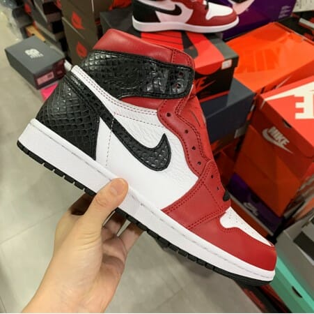 Air Jordan 1 WMNS Satin Snake