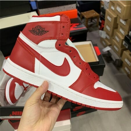 Air Jordan 1 Chicago Black Toe