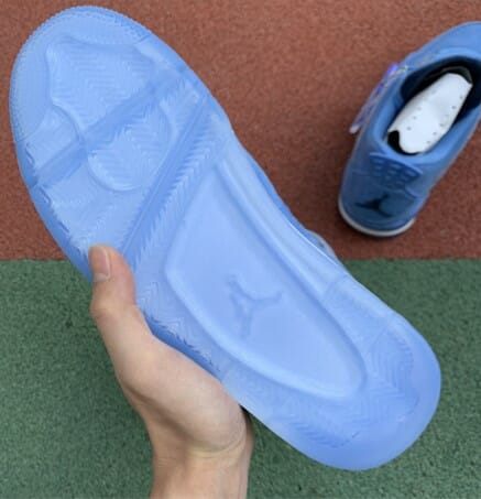 Air Jordan 4 Retro UNC Air Jordan 4 Retro UNC