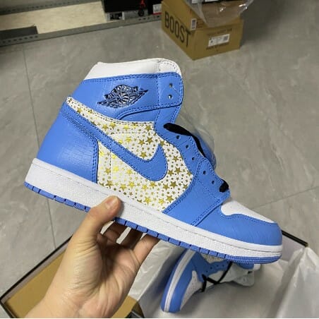 Air Jordan 1 High OG Moon Gypsophila