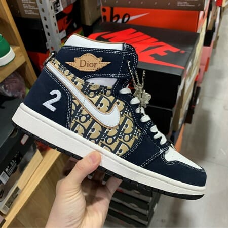 Air Jordan 1 Blue