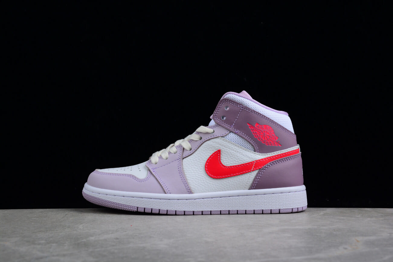 Air Jordan 1 Mid “Valentine Day”