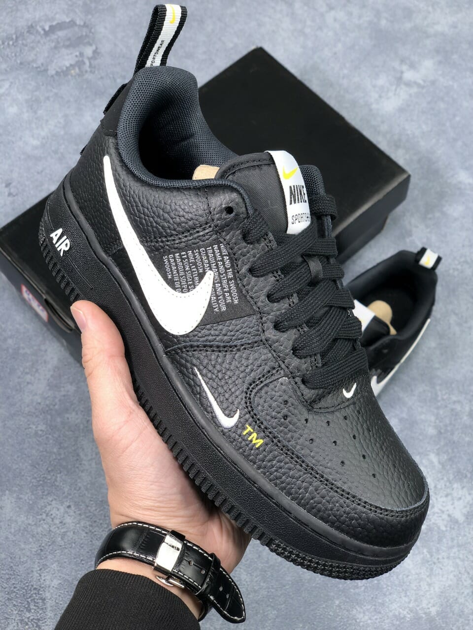 Air Force 1 '07 LV8 Utility Black White Tour Yellow