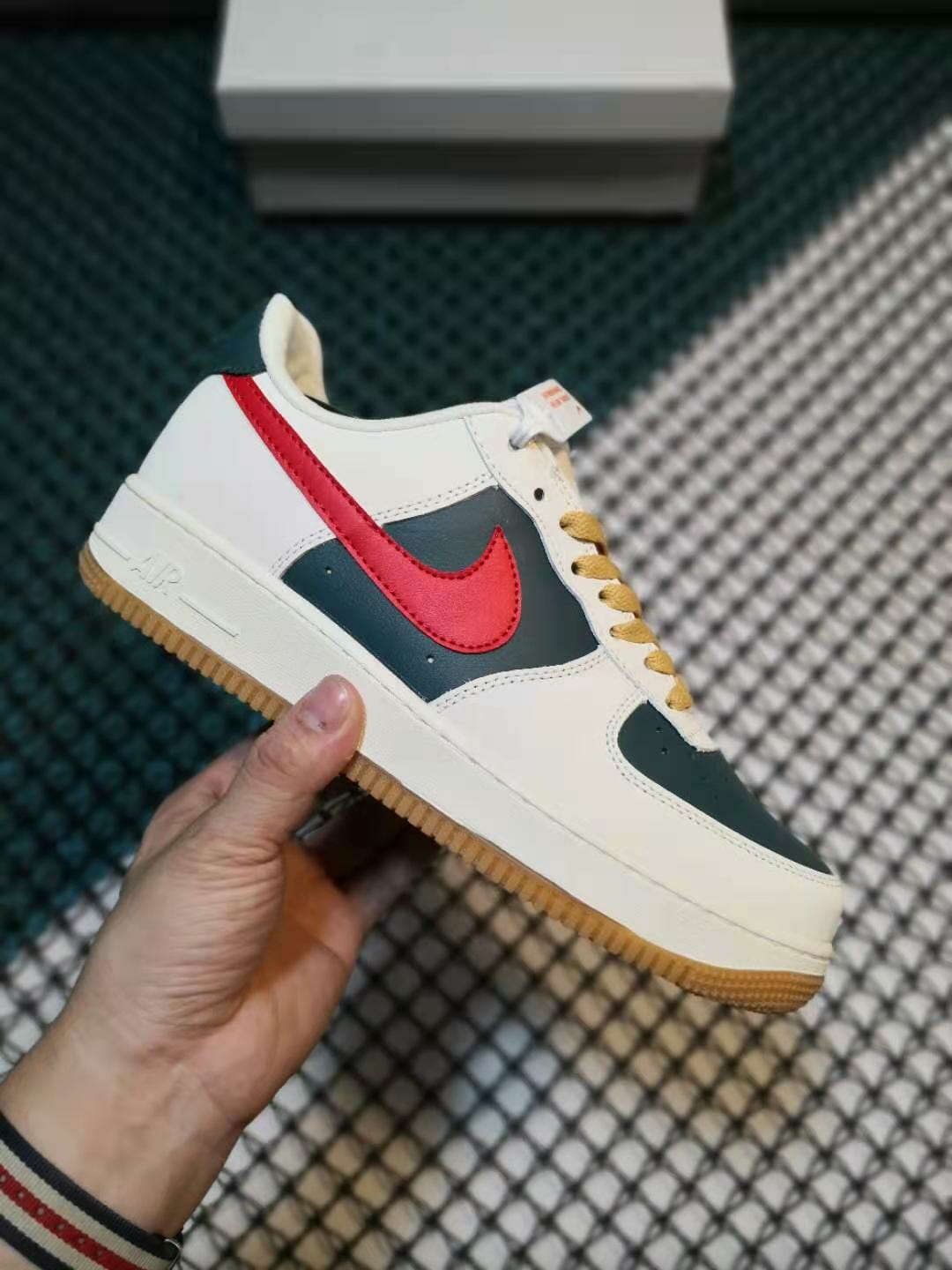 Air Force 1 Low Id Cream Green Red