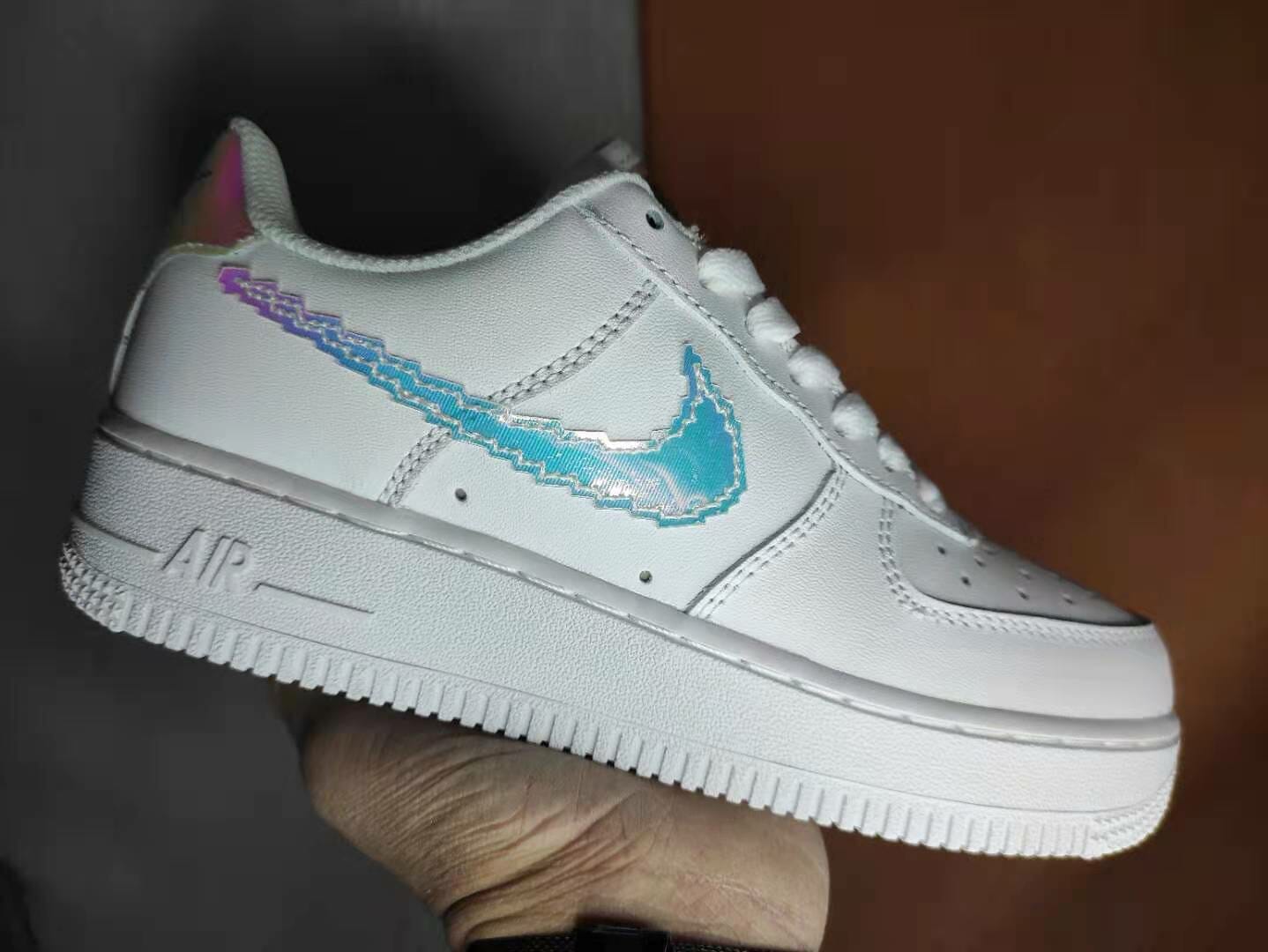 Air Force 1 Low Iridescent Pixel