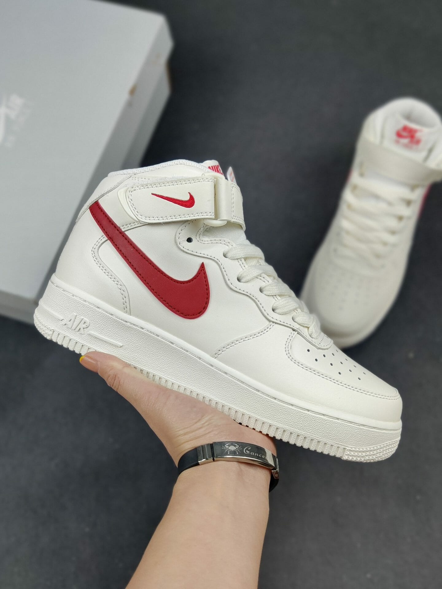 Air Force 1 Mid '07 Sail Red