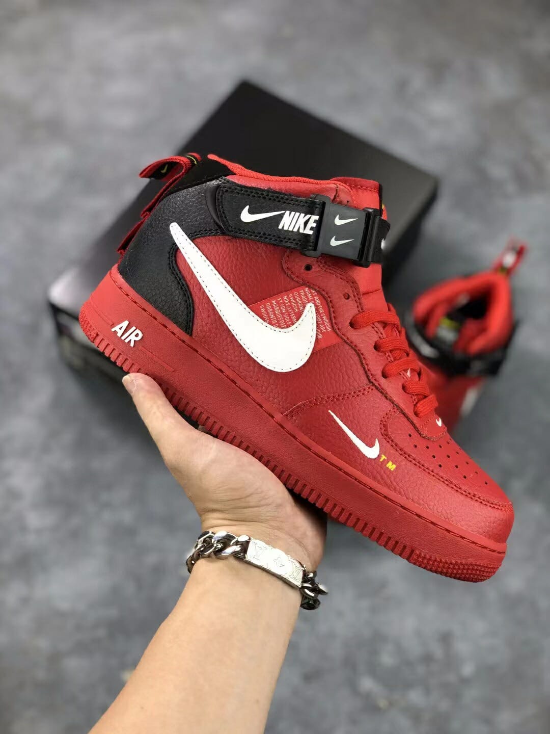 Air Force 1 Mid Utility Red