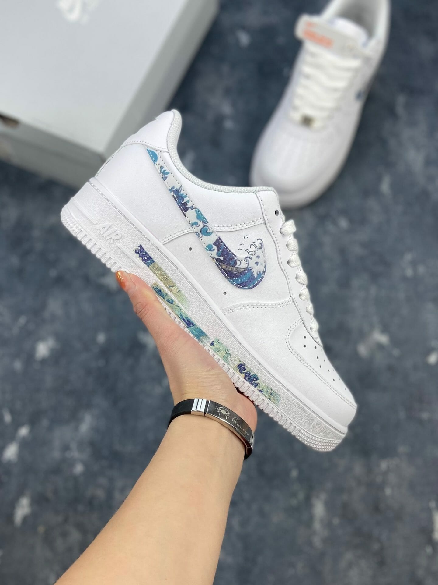 Air Force 1 Surf Graffiti