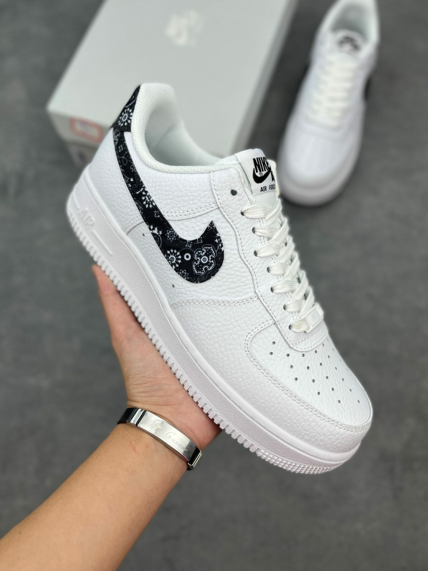Air Force 1 White And Black Pattern Hook