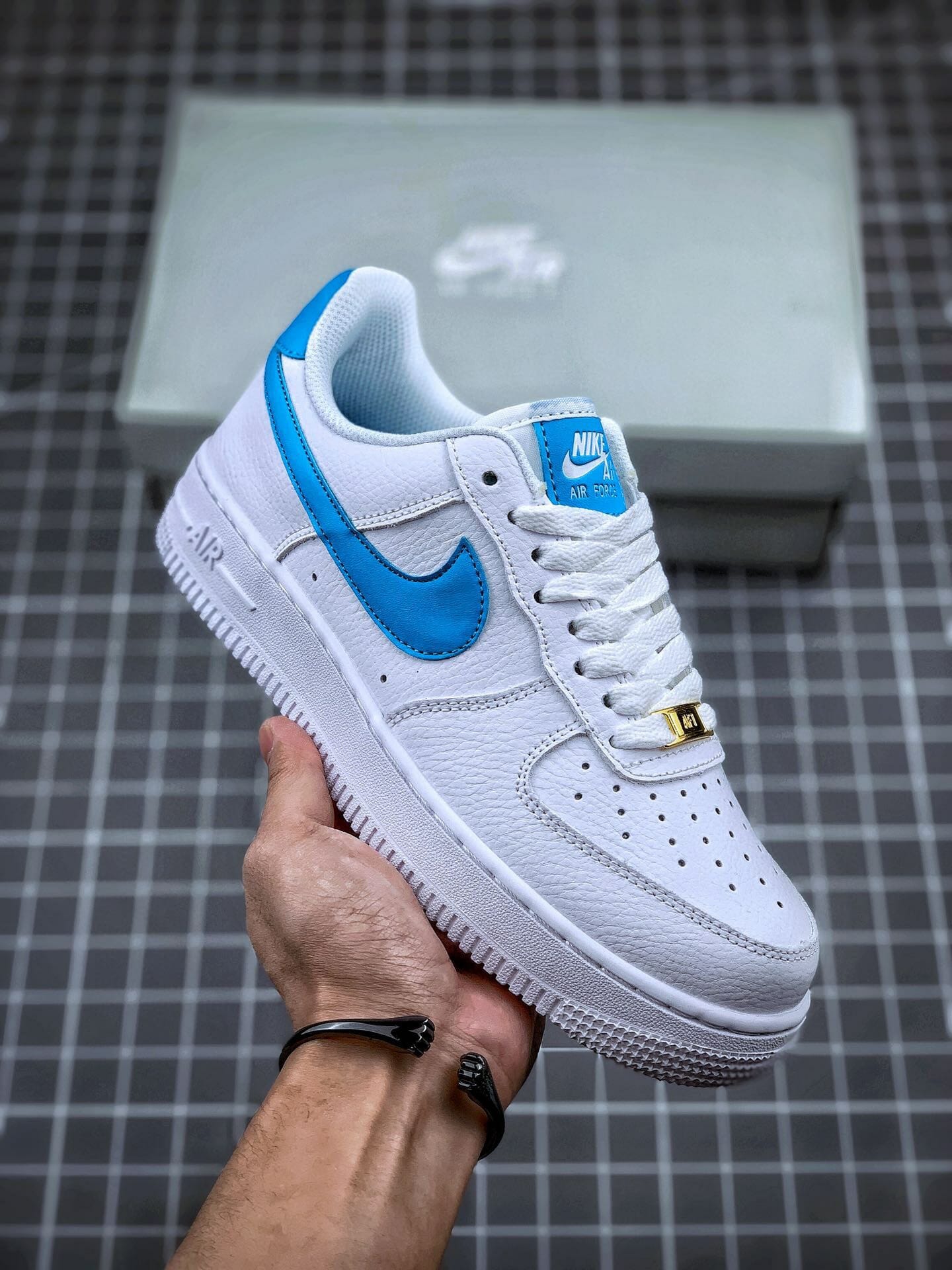 Air Force 1 White And Blue Hook