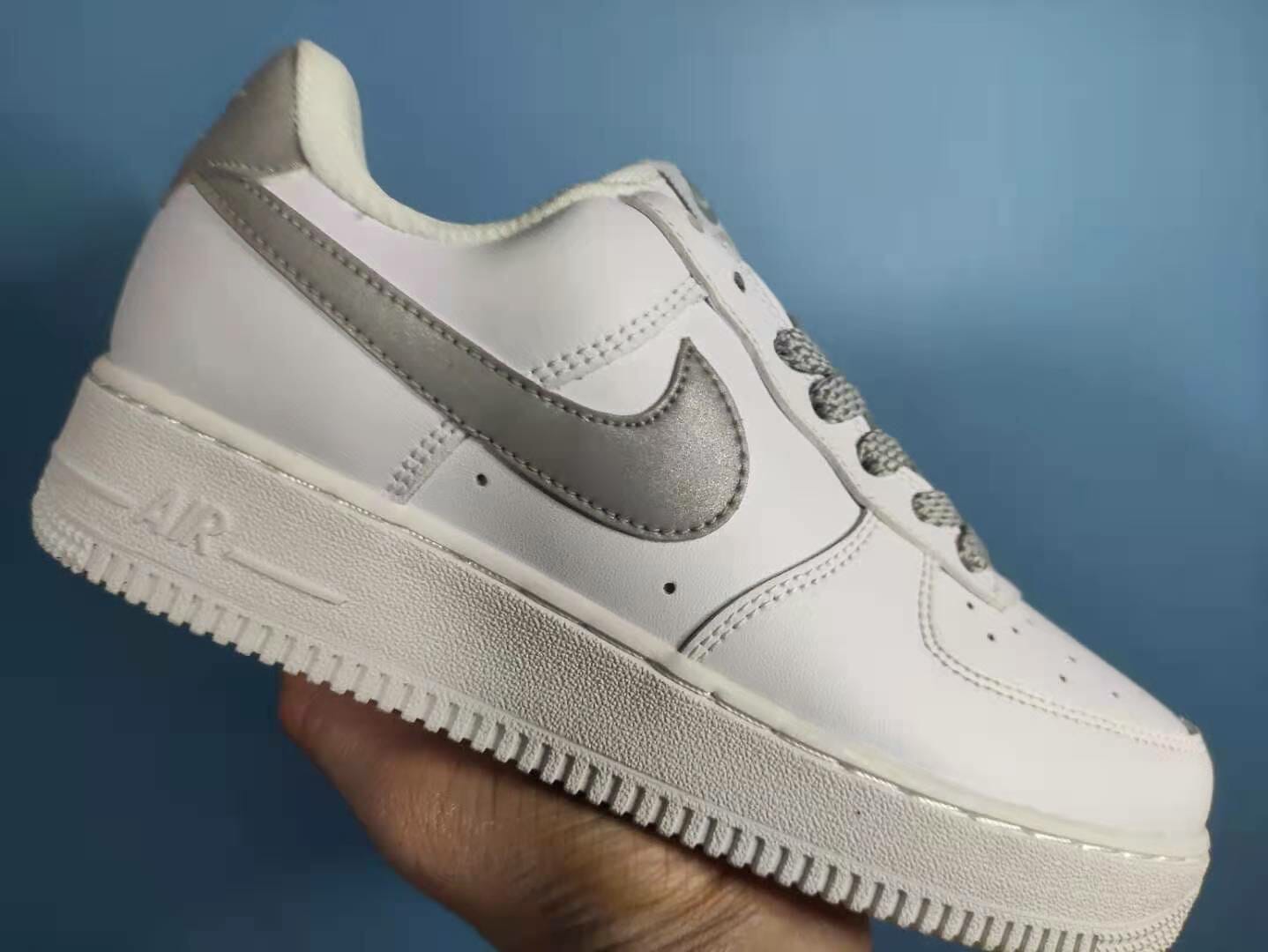 Air Force 1 White Metalic Grey