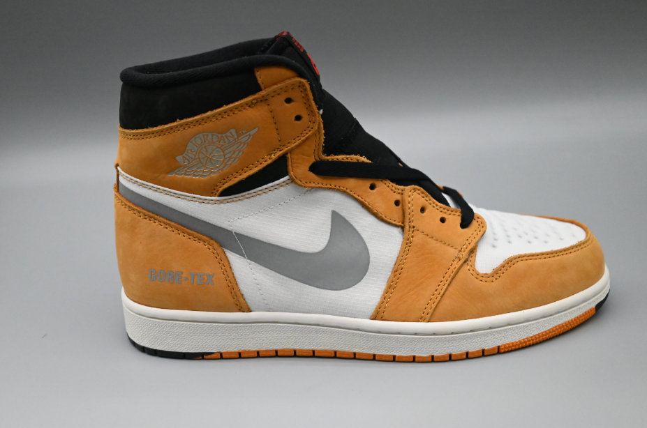 Air Jordan 1 Element Light Curry