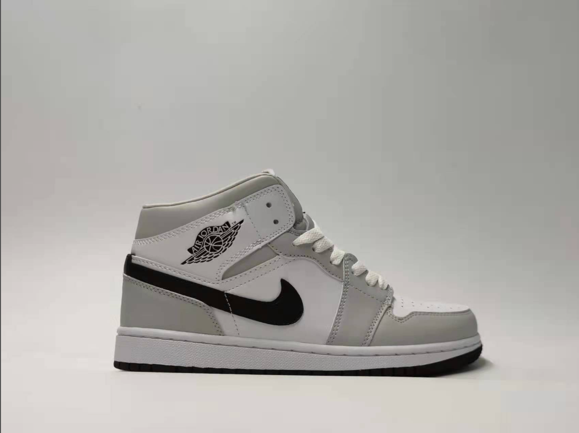 Air Jordan 1 “Grey Fog”
