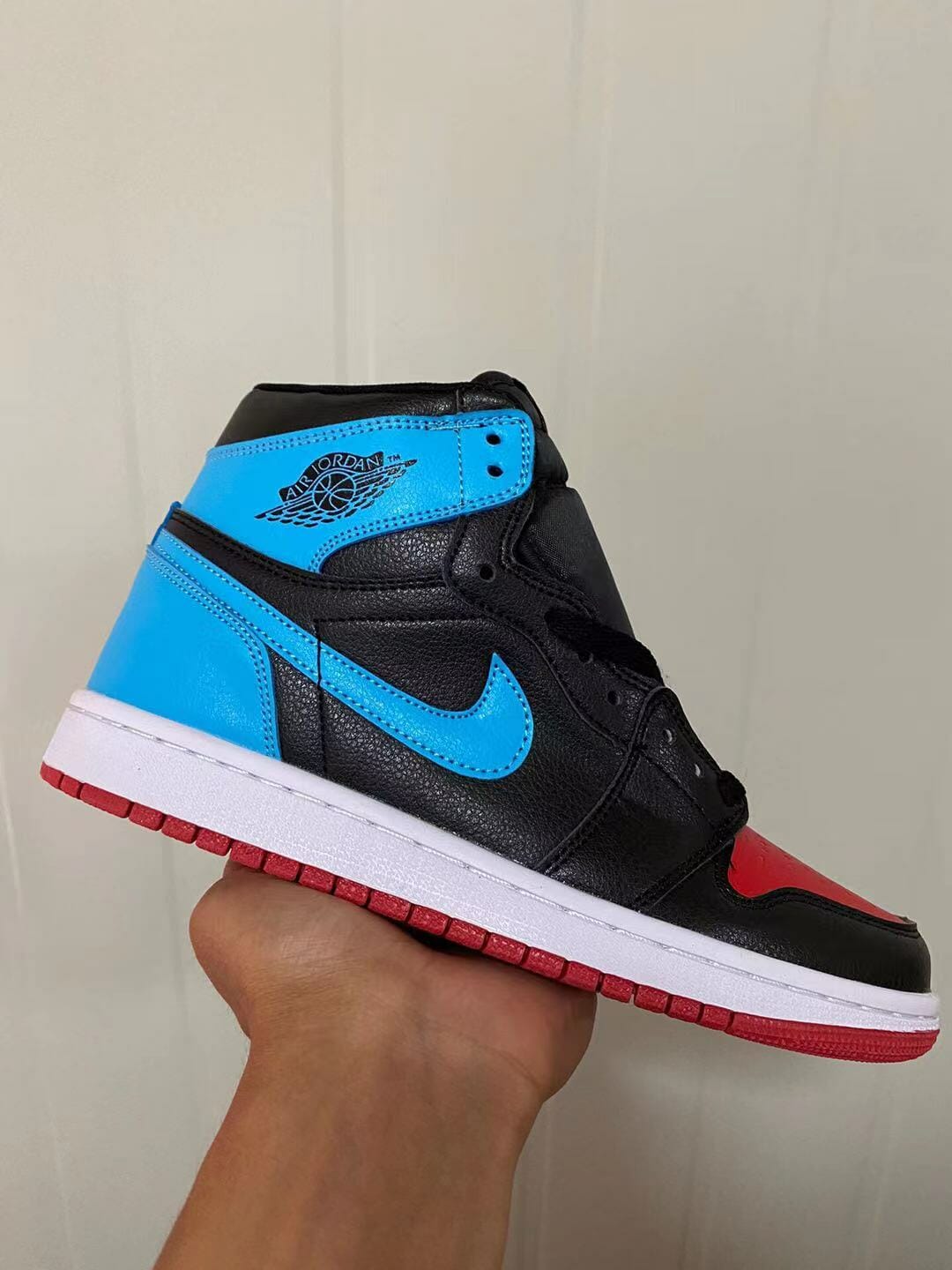 Air Jordan 1 High OG UNC To Chicago