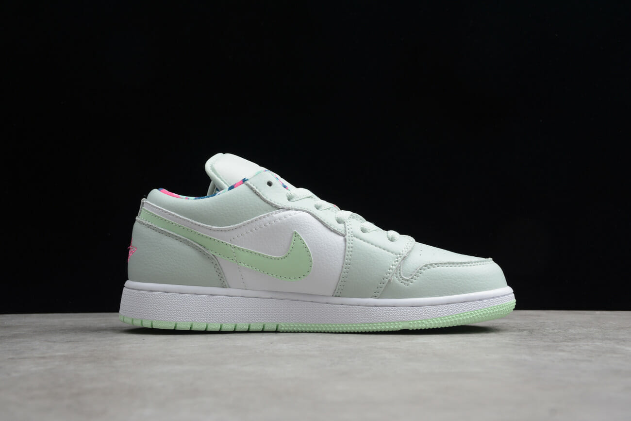 Air Jordan 1 Low GS Mint Green