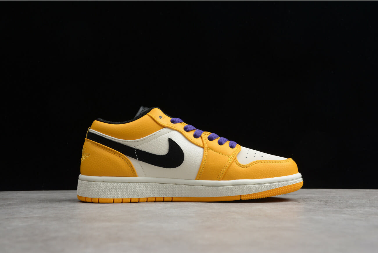 Air Jordan 1 Low Mystic Green