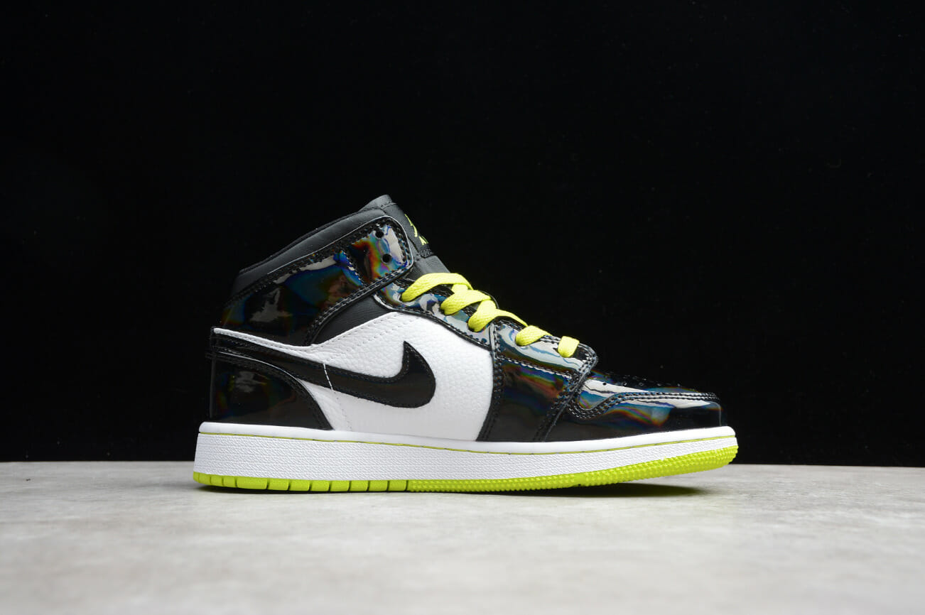 Air Jordan 1 Mid Black Cyber 'Mystic Green'