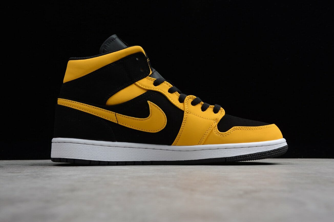 Air Jordan 1 Mid Black University Gold