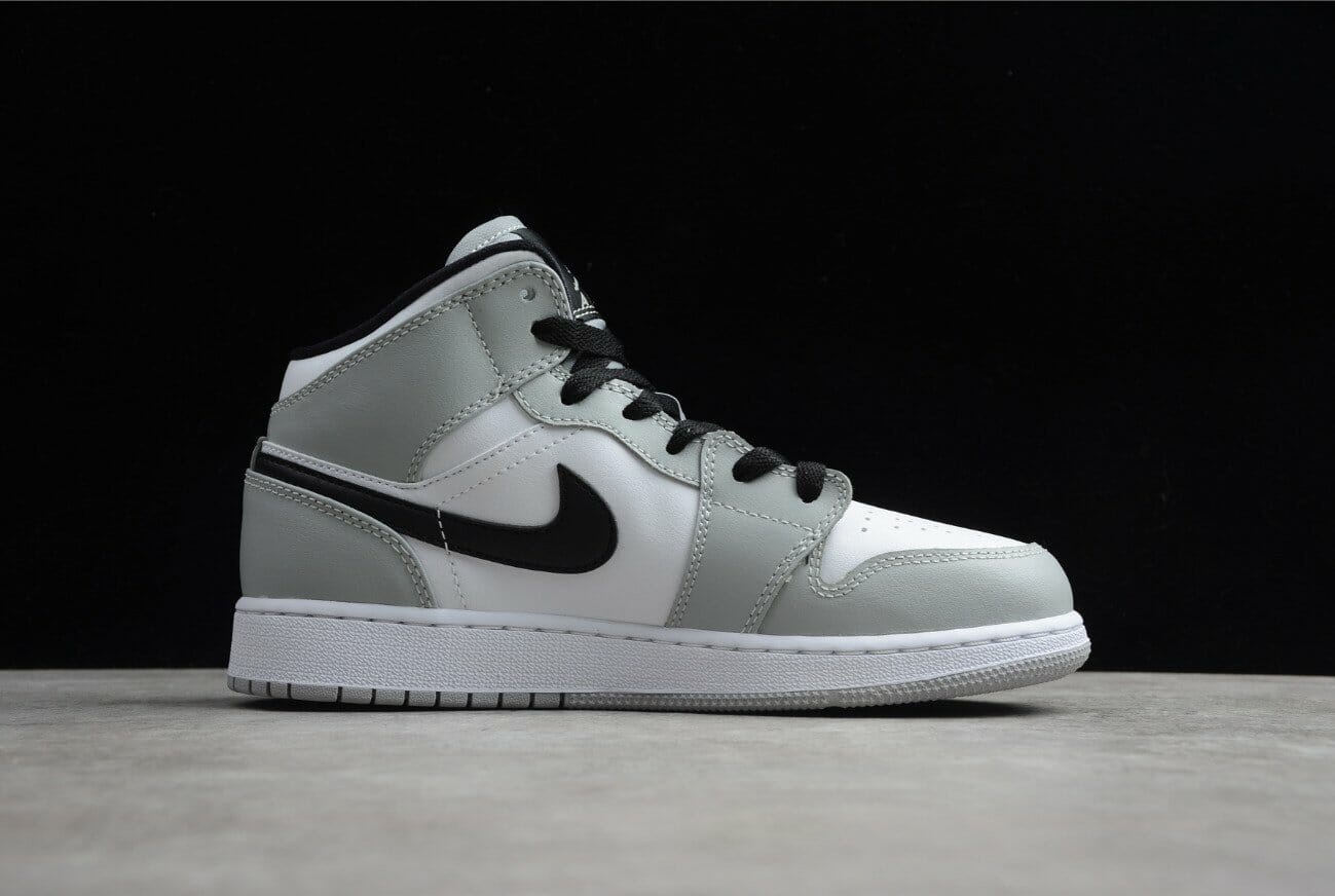 Air Jordan 1 Mid GS 'Light Smoke Grey'
