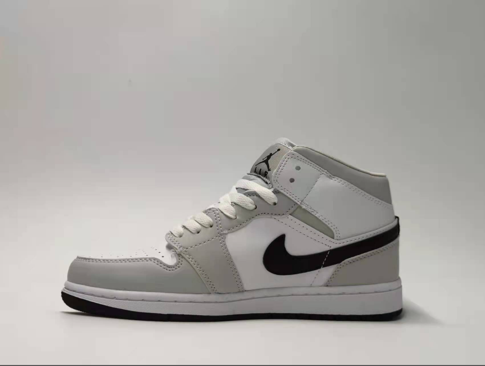 Air Jordan 1 Mid Grey Fog White Black