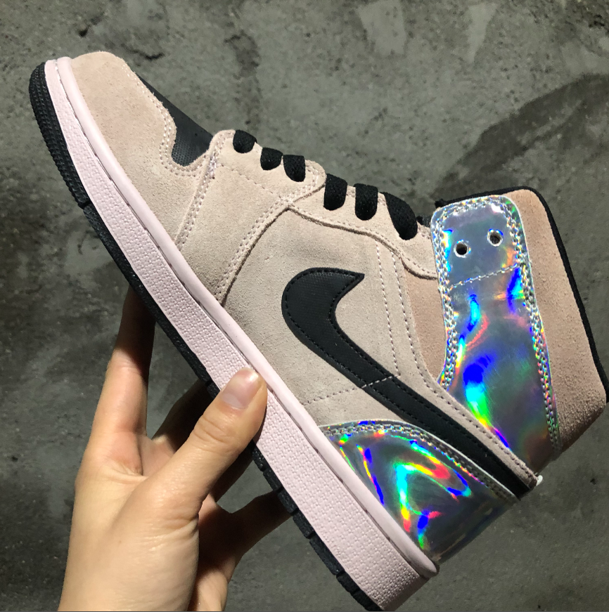 Air Jordan 1 Mid Iridescentr