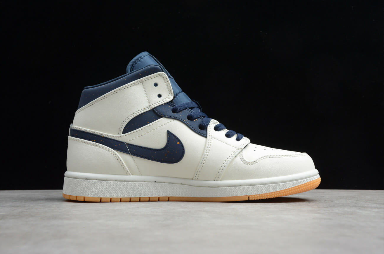 Air Jordan 1 Mid 'Jeter'