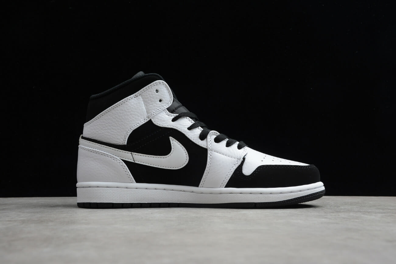 Air Jordan 1 Mid Panda