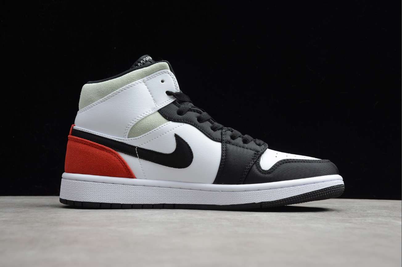 Air Jordan 1 Mid SE Black Toe