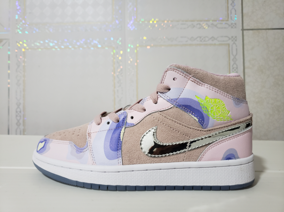 Air Jordan 1 Mid SE P(her)spective
