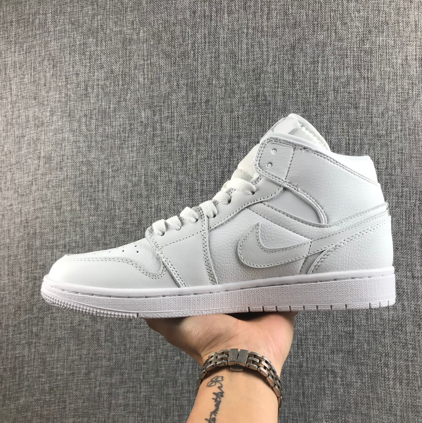 Air Jordan 1 Mid Triple White