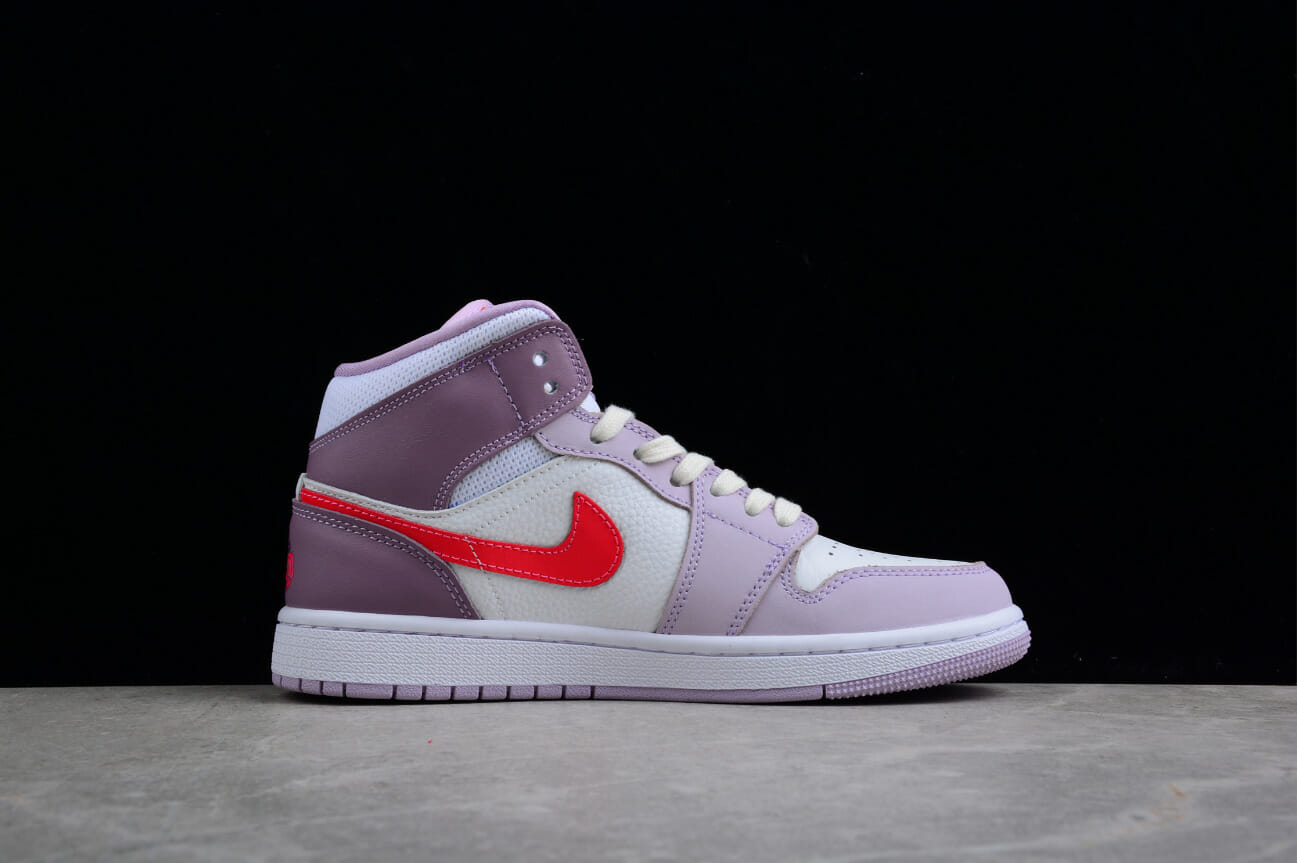 Air Jordan 1 Mid “Valentine Day”