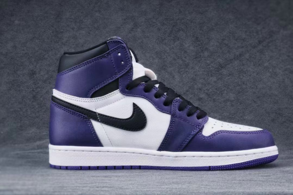 Air Jordan 1 Retro High Court Purple