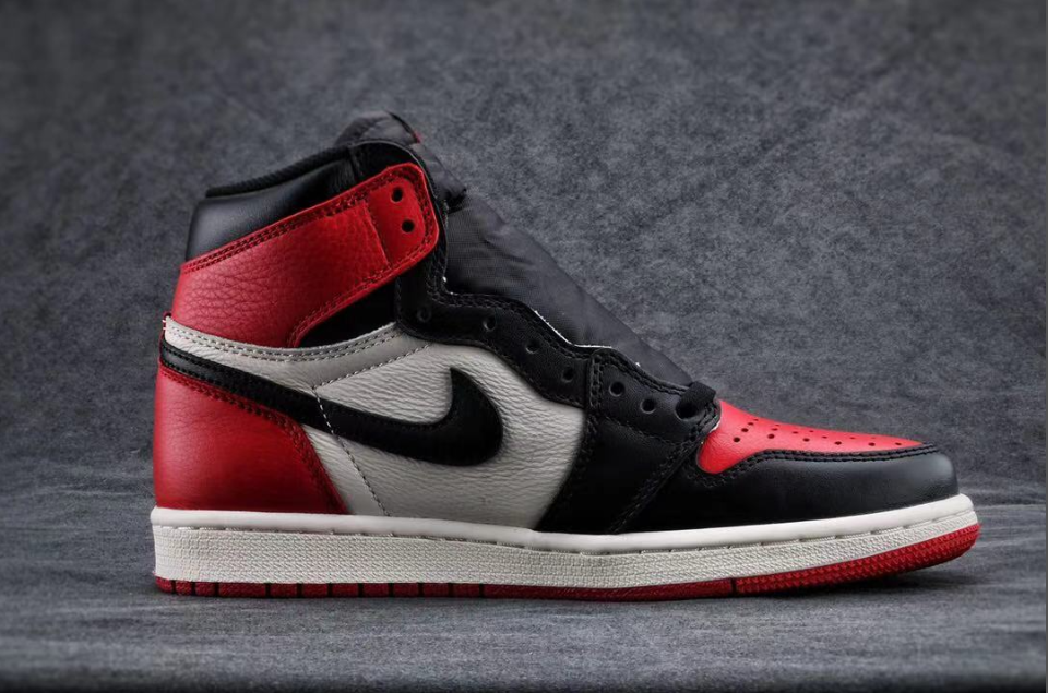 Air Jordan 1 Retro High OG 'Banned'