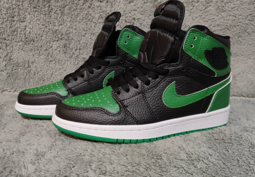 Air Jordan 1 Retro High OG Pine Green
