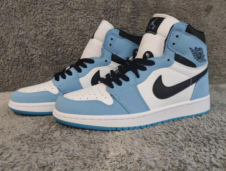 Air Jordan 1 Retro High OG University Blue